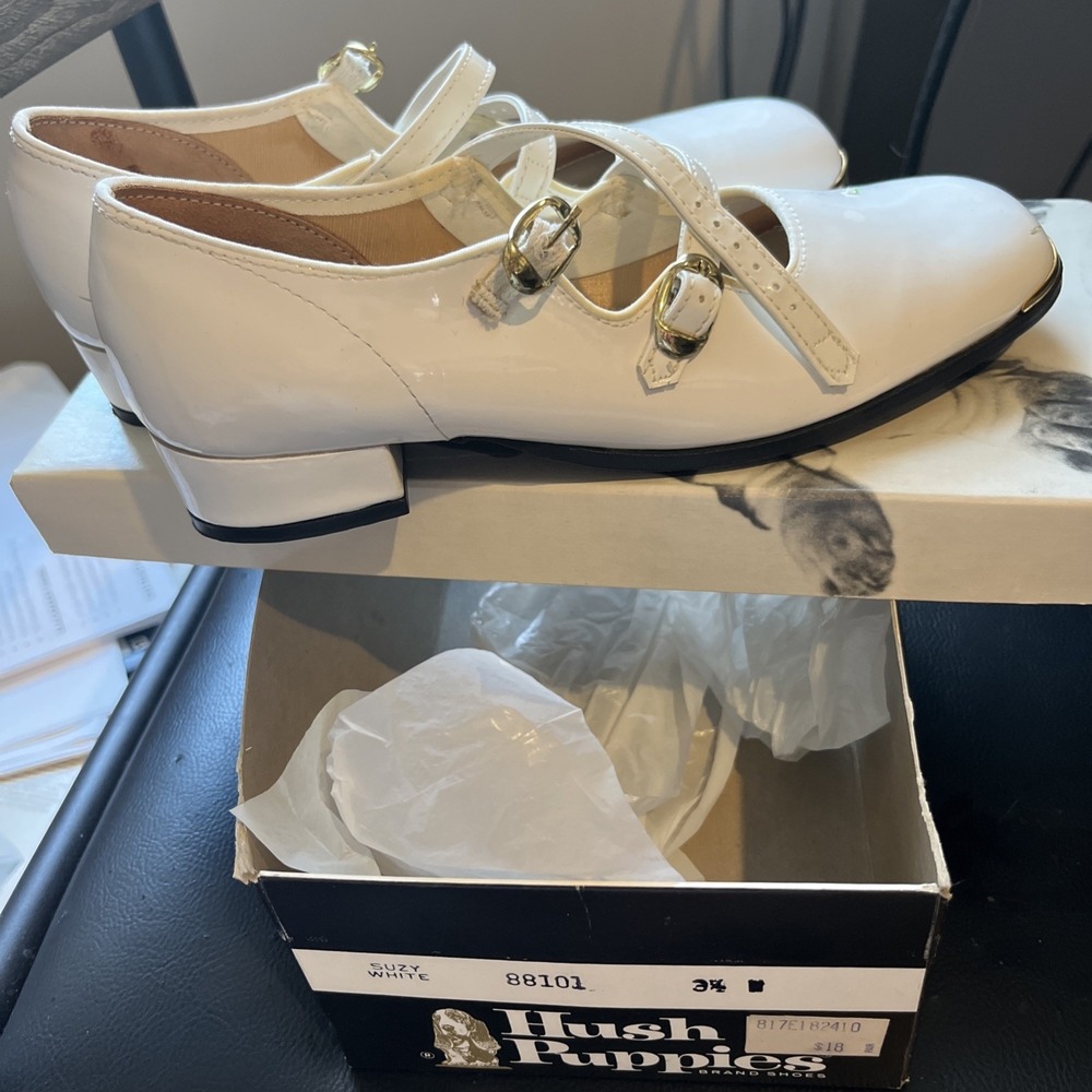 Vintage Hush Puppies Girls Suzy Leather Mary Jane White Sz 3.5  Dress Shoes